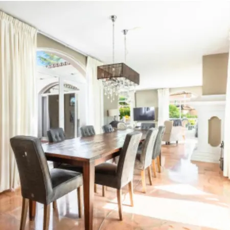 Paraiso Alto Villa *